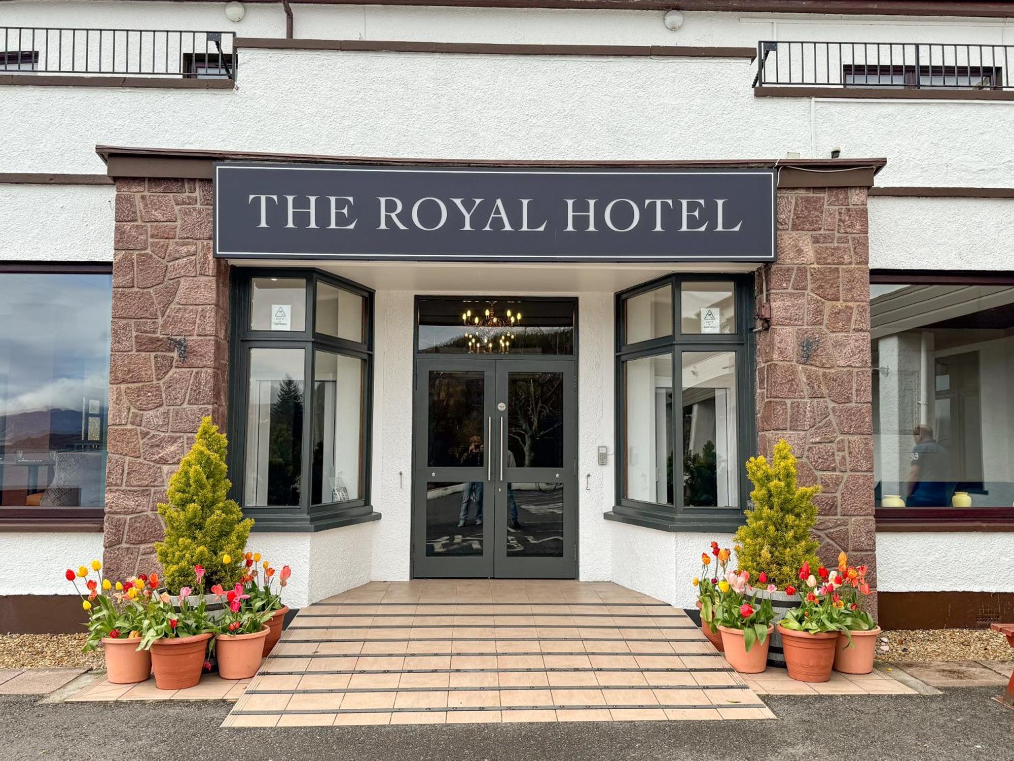 The Royal Hotel Ullapool Exterior photo